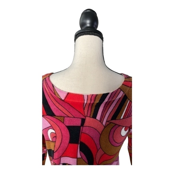 𝅺♥️PIERRE Cardin♥️3/4 sleeve sweater size (Small) - Picture 3 of 8